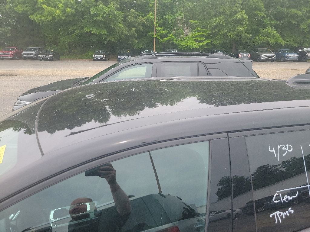 Used 2025 Chevrolet Equinox EV LT FWD image 19