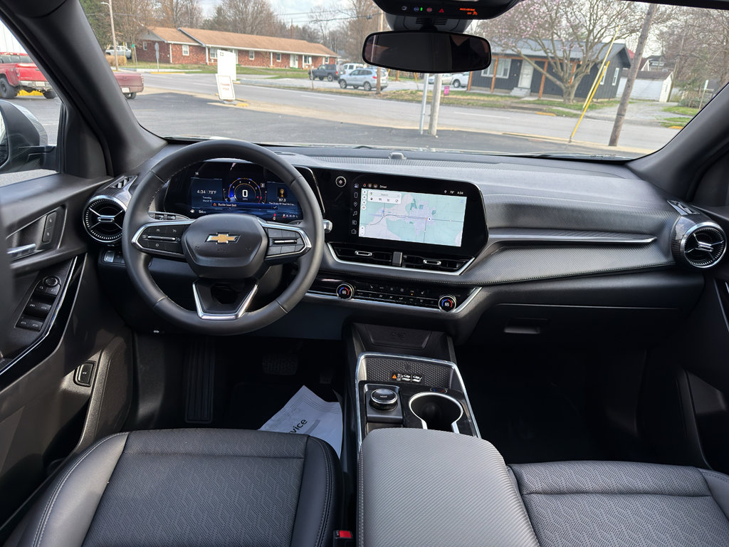 Used 2026 Chevrolet Equinox LT w/ Convenience Package II image 39
