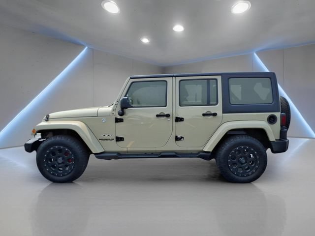 Used 2016 Jeep Wrangler Unlimited Sahara w/ Connectivity Group AWD/4WD image 21