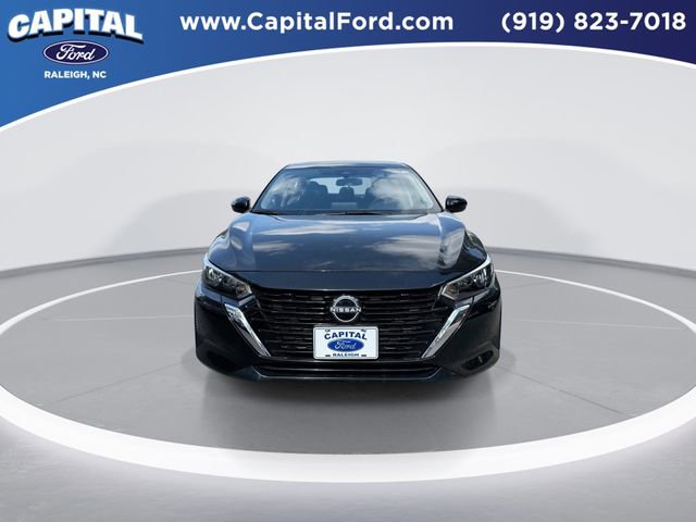 Used 2025 Nissan Sentra SV image 3