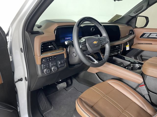 Certified 2025 Chevrolet Tahoe High Country AWD/4WD image 3