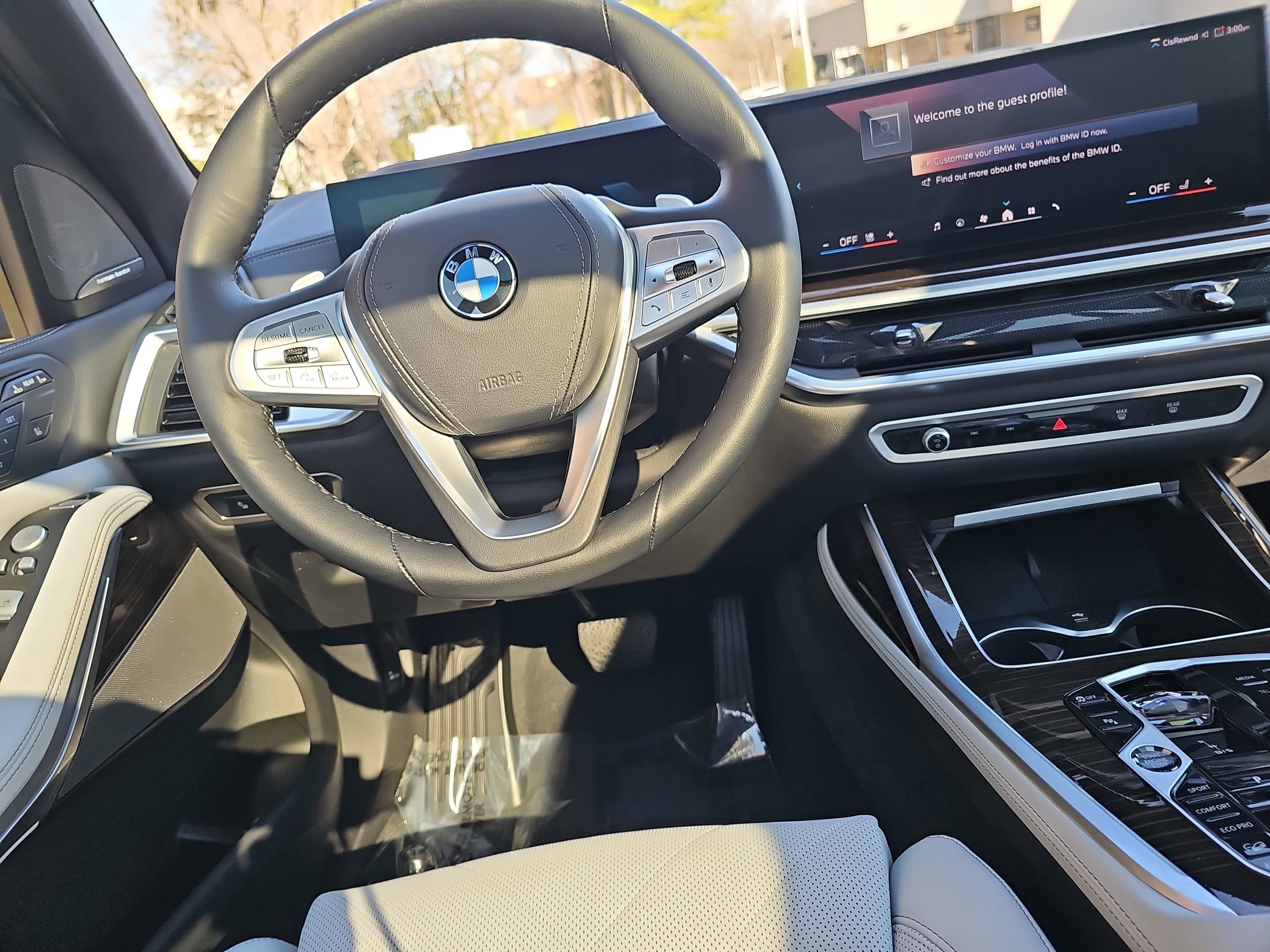 Certified 2024 BMW X7 xDrive40i image 17