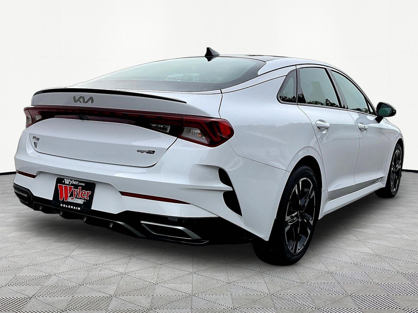 Used 2022 Kia K5 GT-Line w/ GT-Line Awd Premium Package image 6