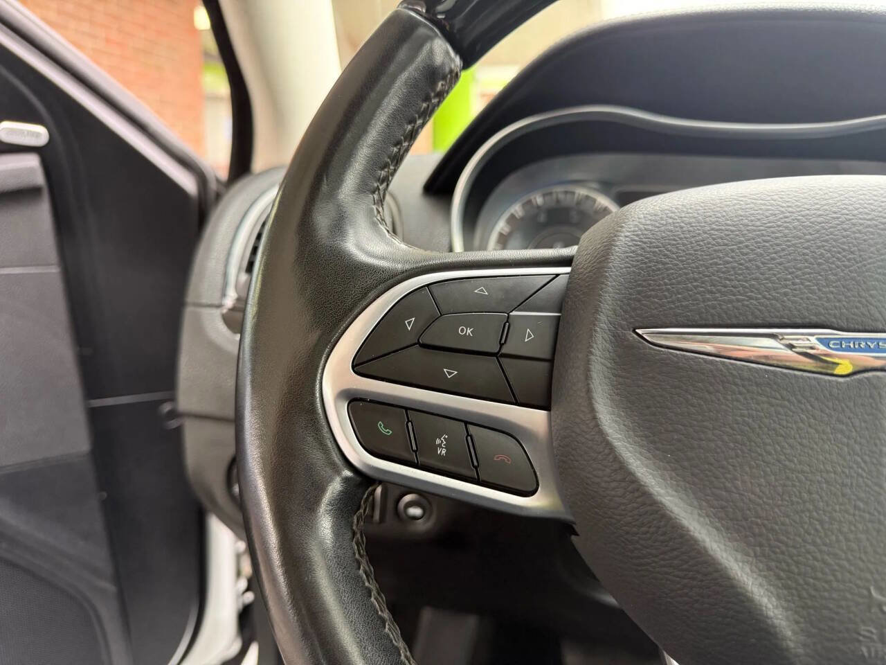 Used 2020 Chrysler 300 Limited image 13