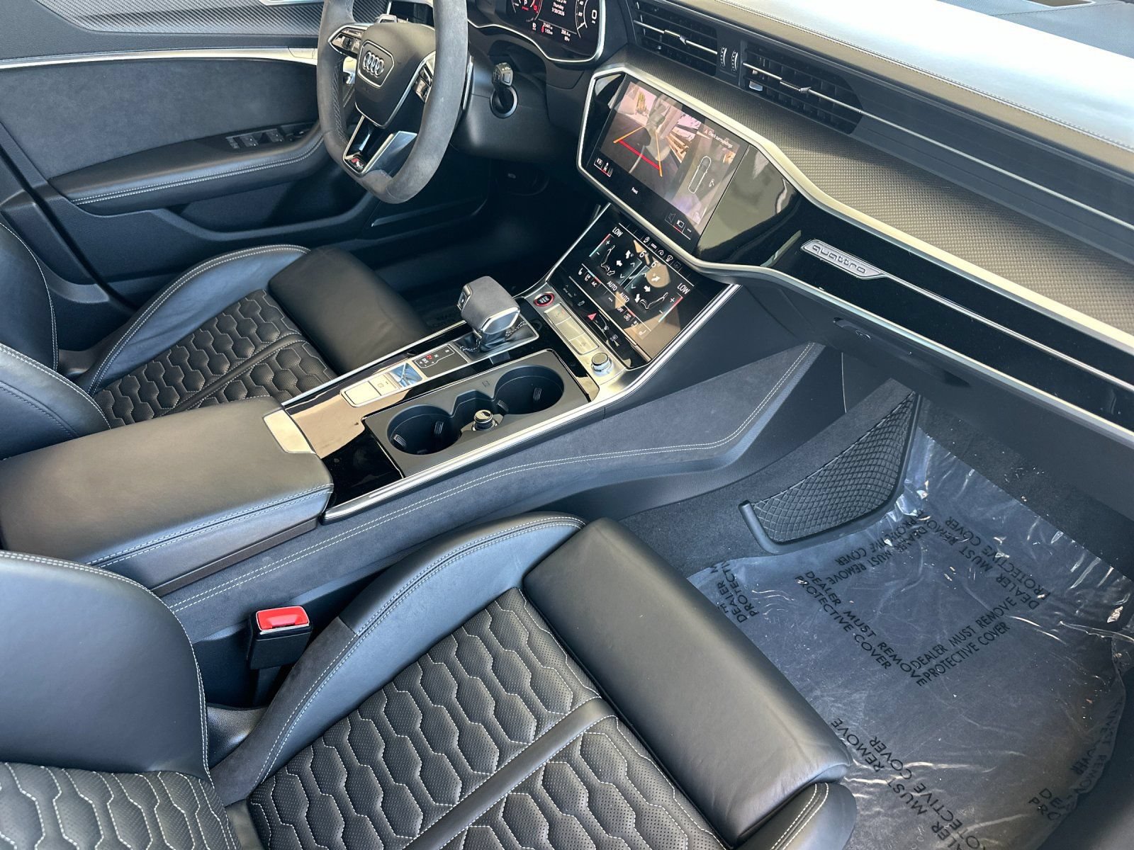 Used 2022 Audi RS 6 AWD/4WD image 16