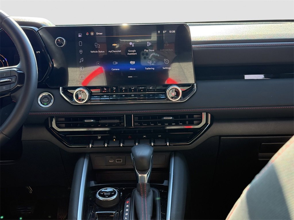 Used 2025 Chevrolet Colorado Z71 w/ Technology Package image 15