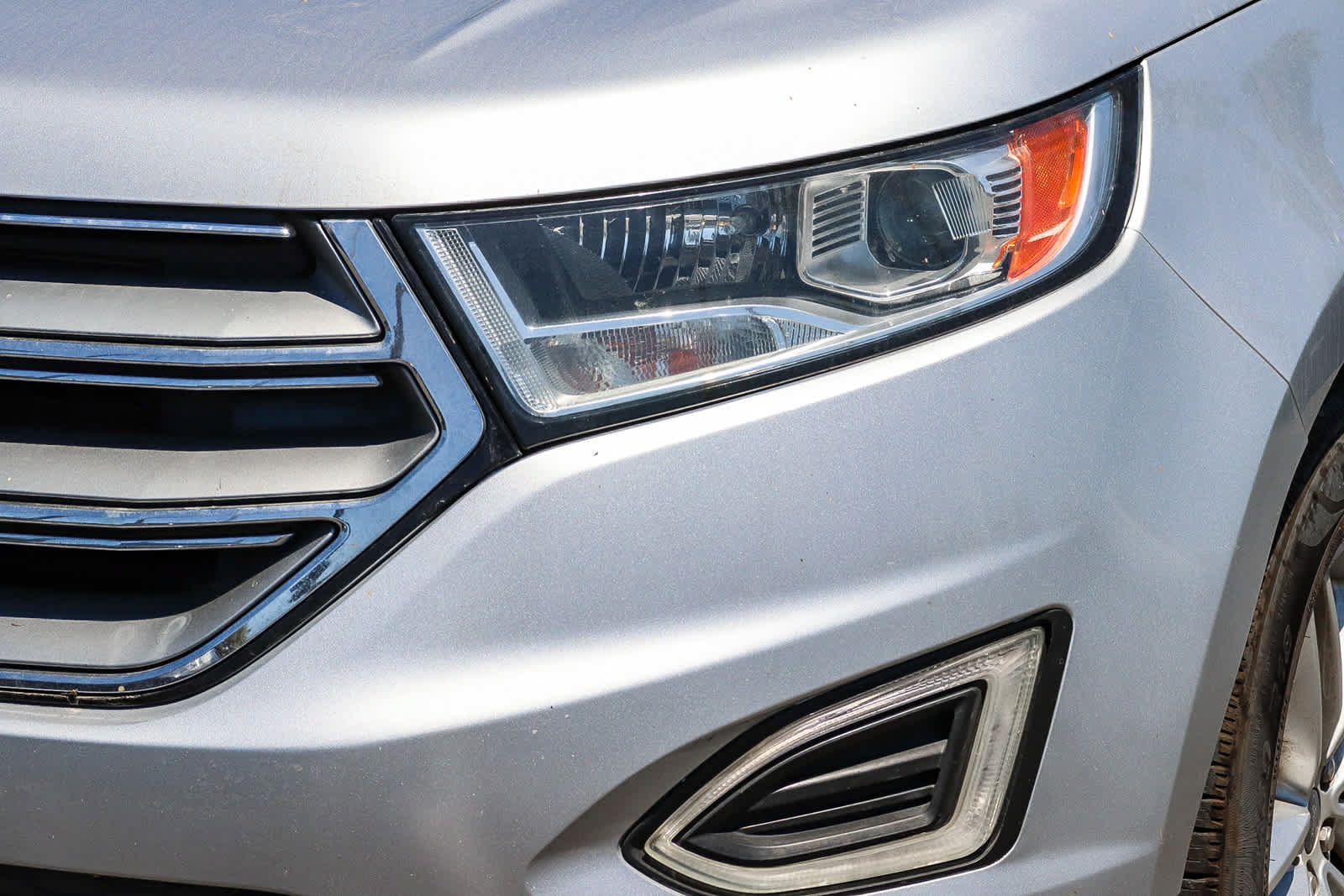 Used 2017 Ford Edge SEL w/ Equipment Group 201A FWD image 2