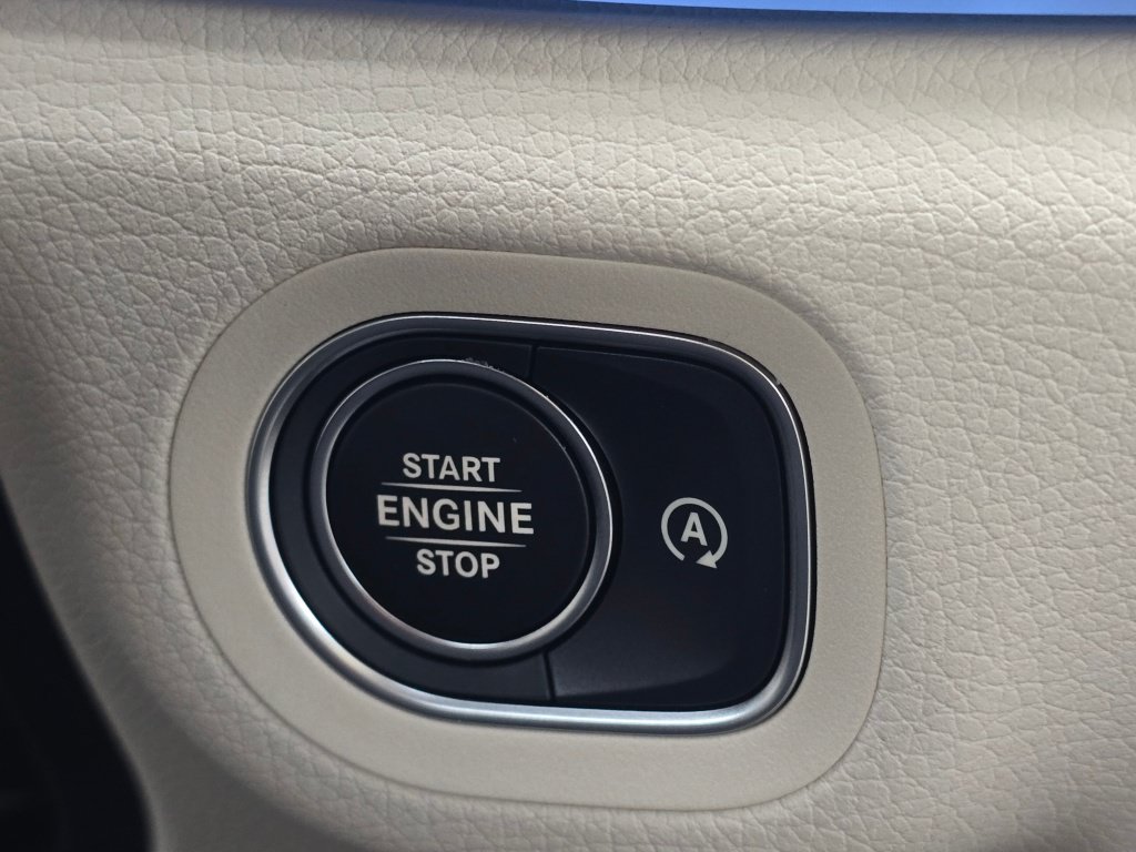 New 2026 Mercedes-Benz GLS 450 4MATIC image 43