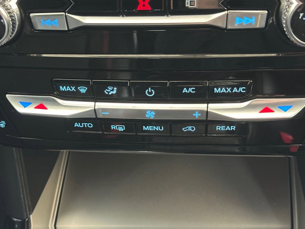 Used 2023 Ford Explorer ST-Line w/ Class IV Trailer Tow Package image 4