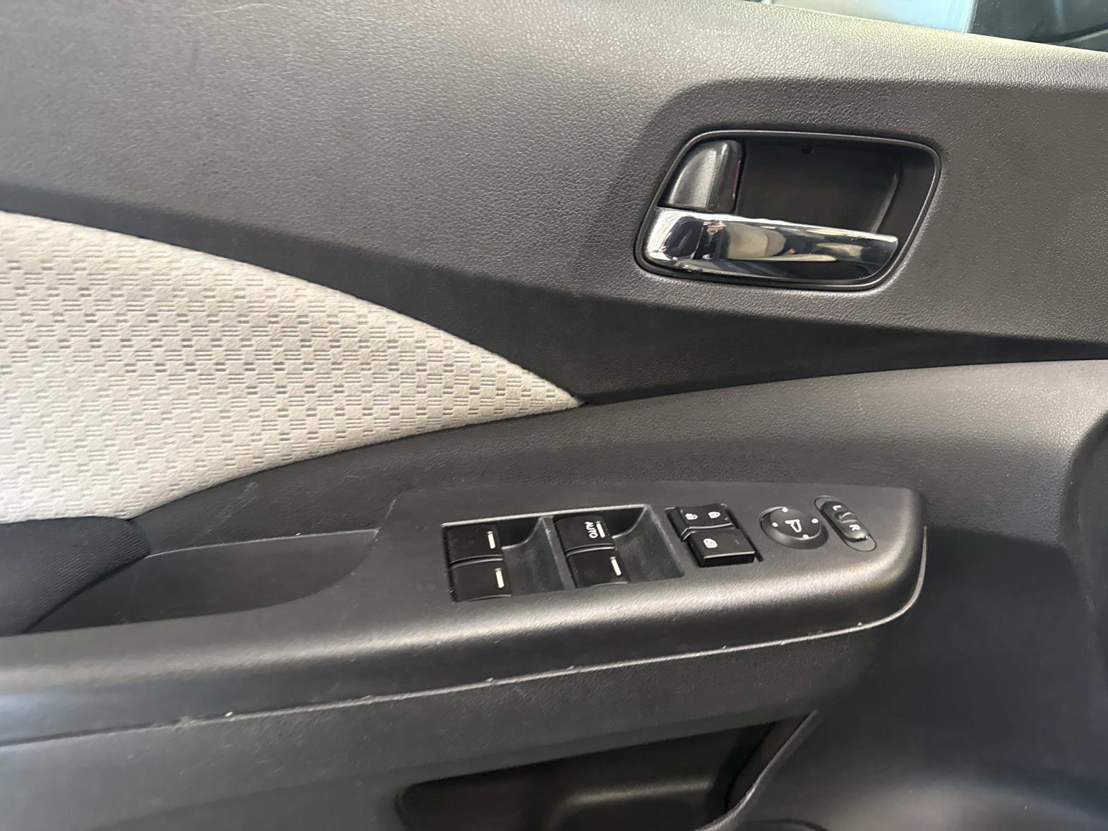 Used 2016 Honda CR-V EX image 18