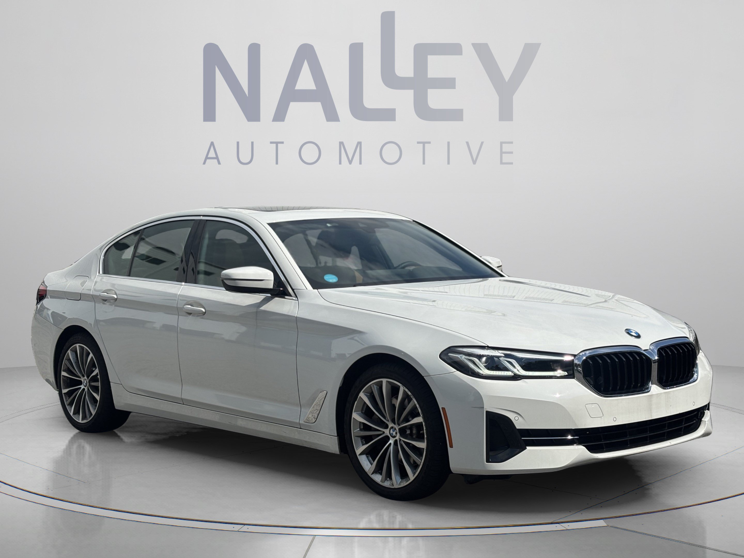 Used 2023 BMW 530i w/ Premium Package RWD image 5