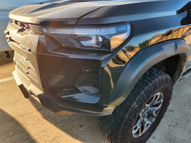 Used 2025 Chevrolet Colorado ZR2 AWD/4WD image 9