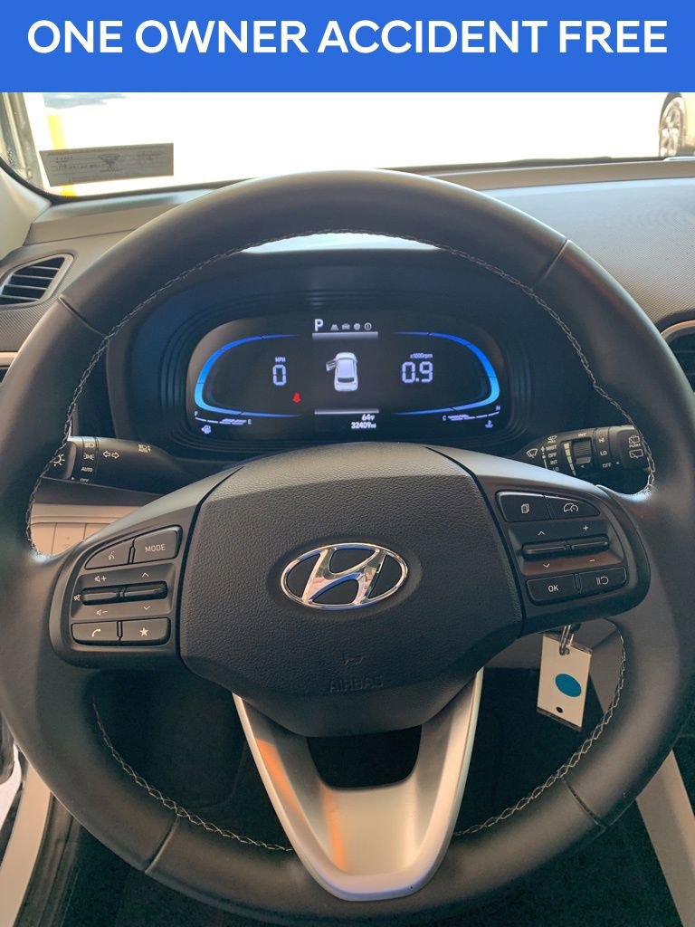 Certified 2023 Hyundai Venue SEL FWD image 7