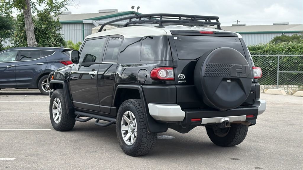 Used 2014 Toyota FJ Cruiser 4WD w/ Convenience Package image 9