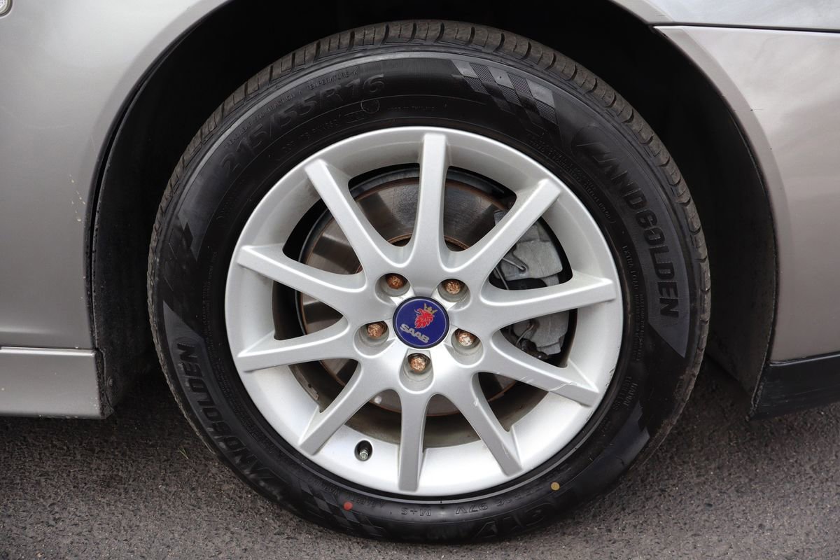 Used 2005 Saab 9-3 Arc image 42