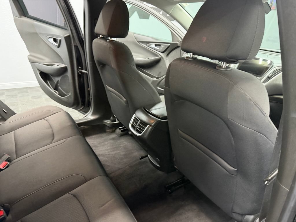 Used 2022 Chevrolet Malibu LT FWD image 43