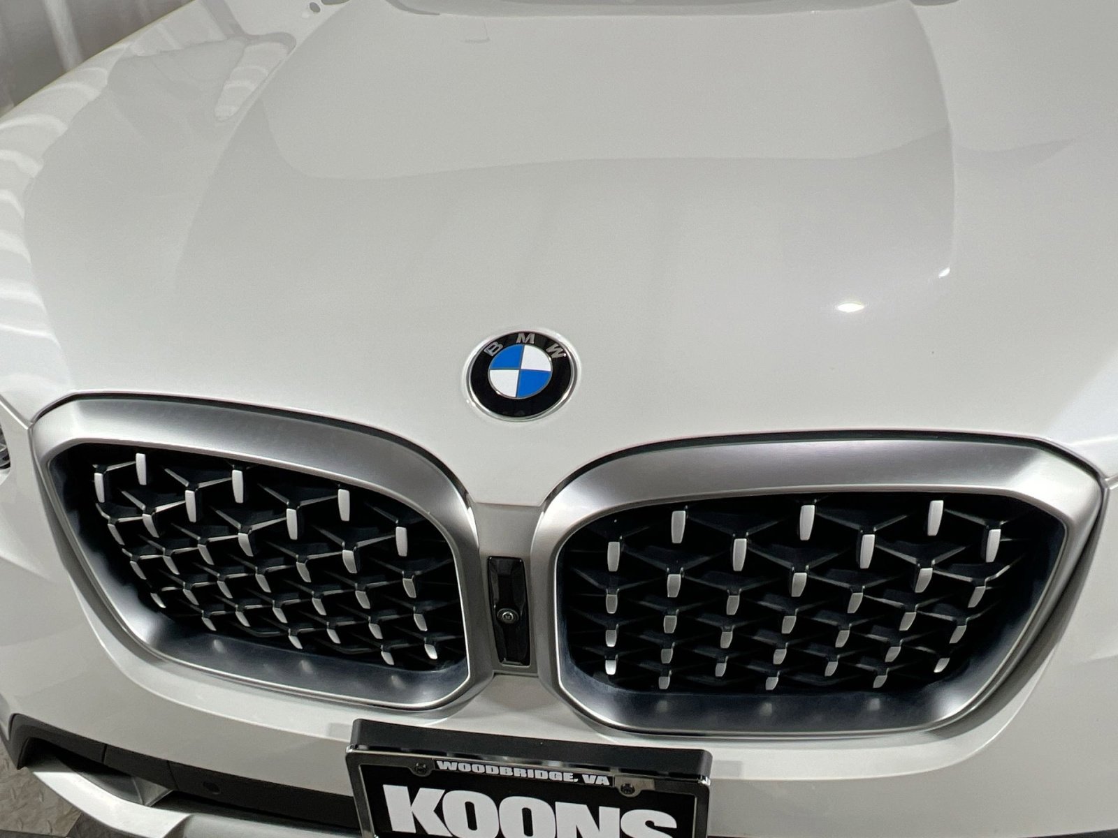 Used 2024 BMW X4 xDrive30i image 12