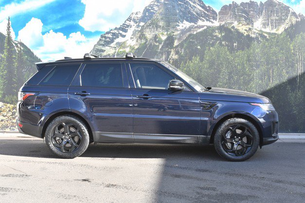 Used 2020 Land Rover Range Rover Sport SE image 2