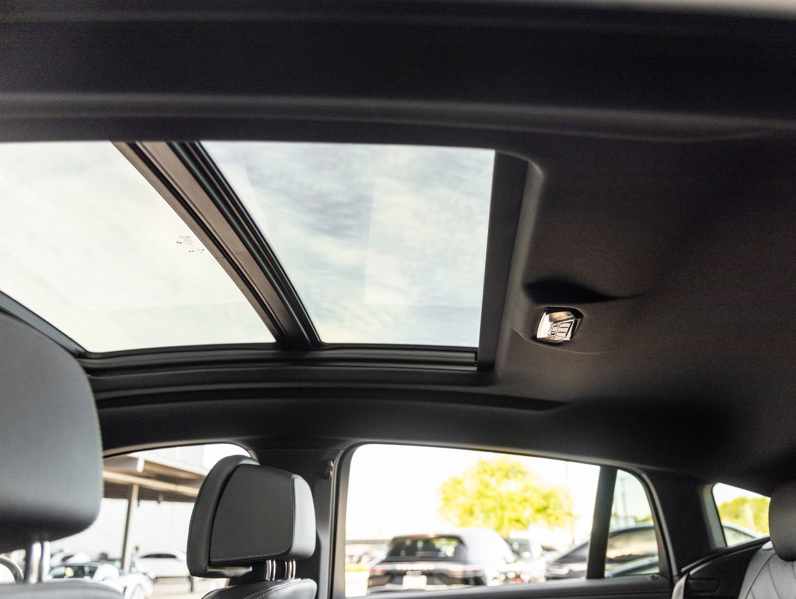 Used 2026 BMW X6 M60i image 29