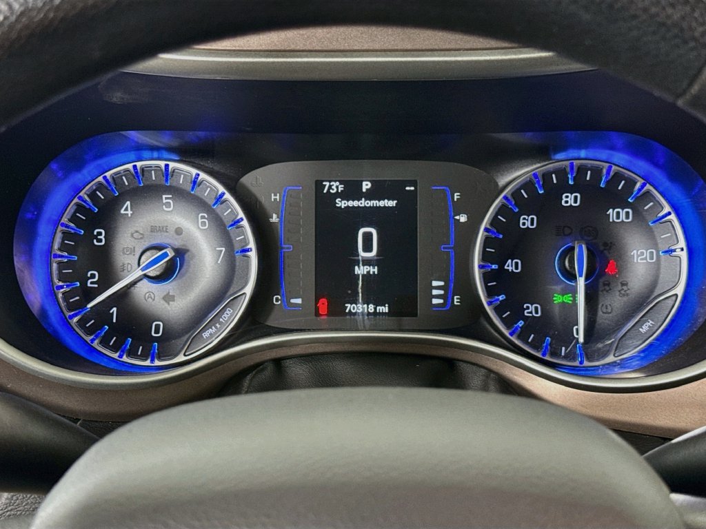 Used 2021 Chrysler Voyager Lxi FWD image 13