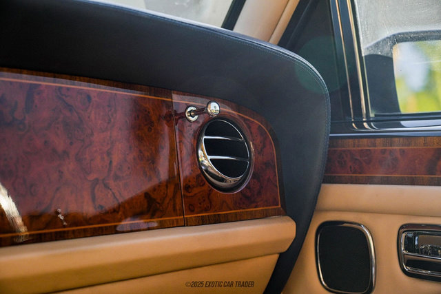 Used 1996 Rolls-Royce Silver Dawn image 34