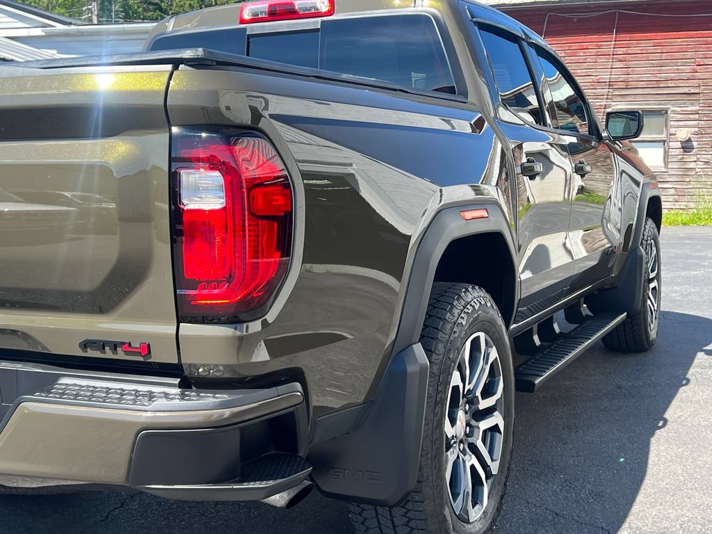 Used 2024 GMC Canyon AT4 AWD/4WD image 16