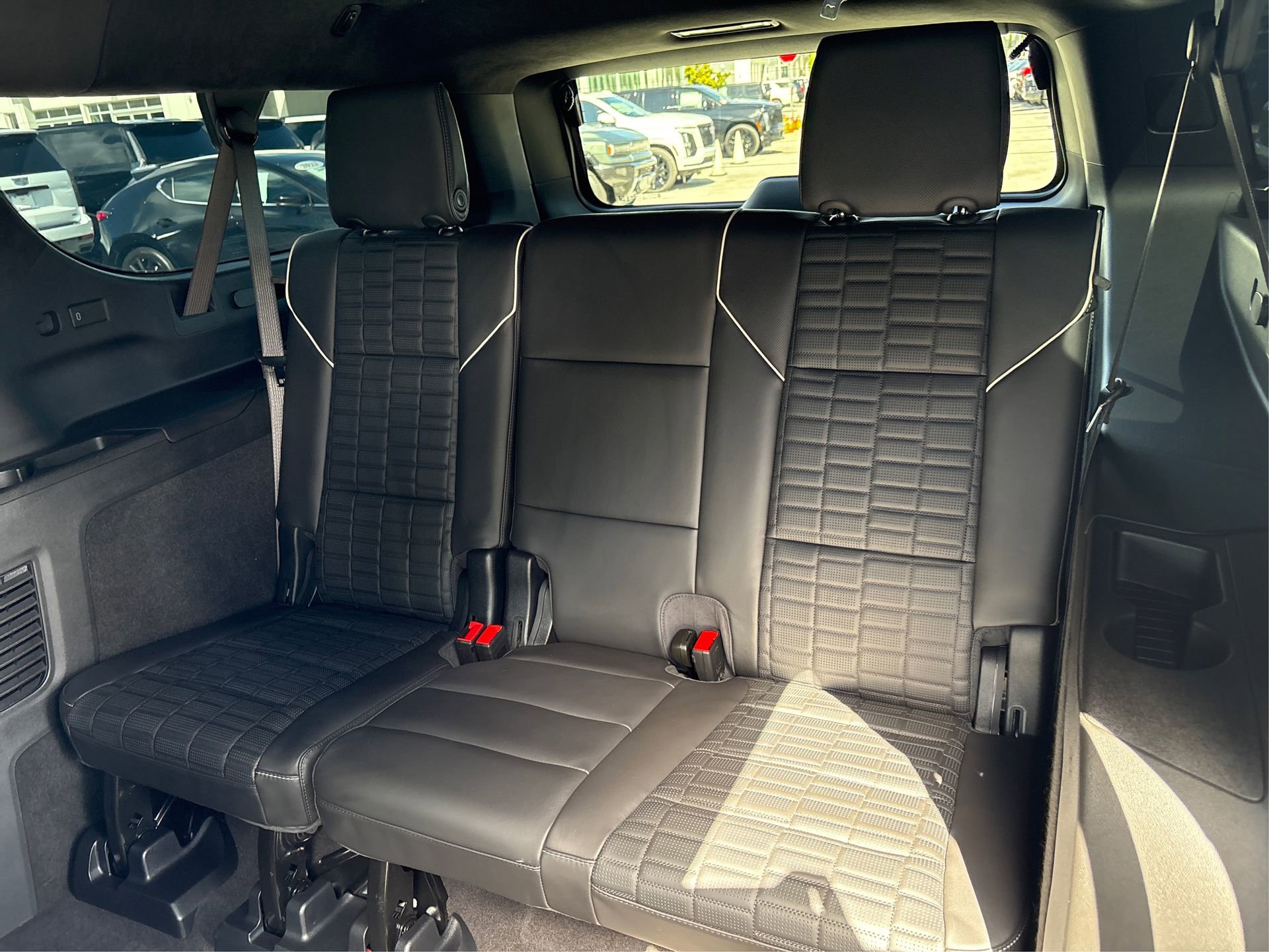 Certified 2025 Cadillac Escalade ESV Sport Platinum image 14