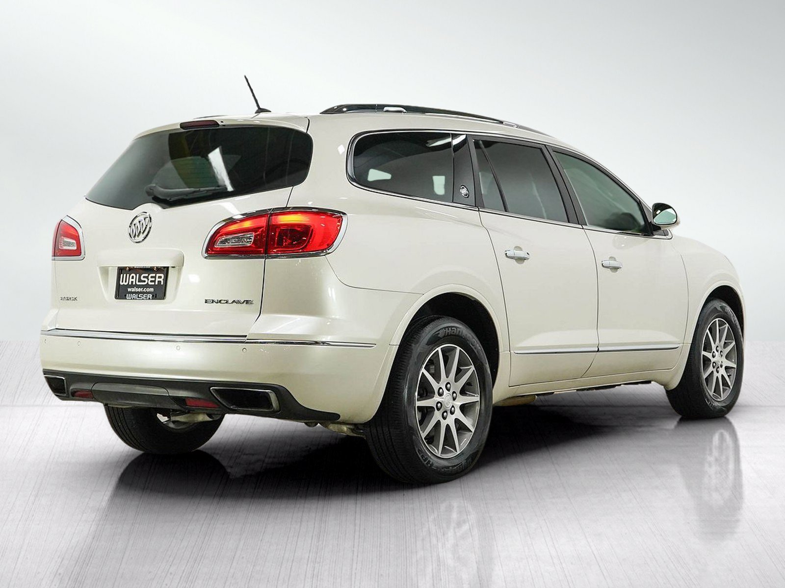 Used 2014 Buick Enclave Leather FWD image 5