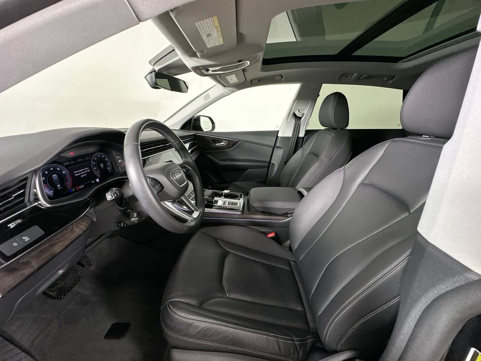 Used 2019 Audi Q8 Premium Plus AWD/4WD image 32