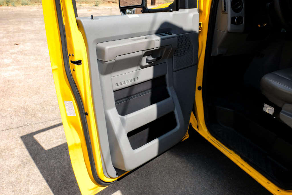 Used 2022 Ford E-350 and Econoline 350 Super Duty RWD image 34