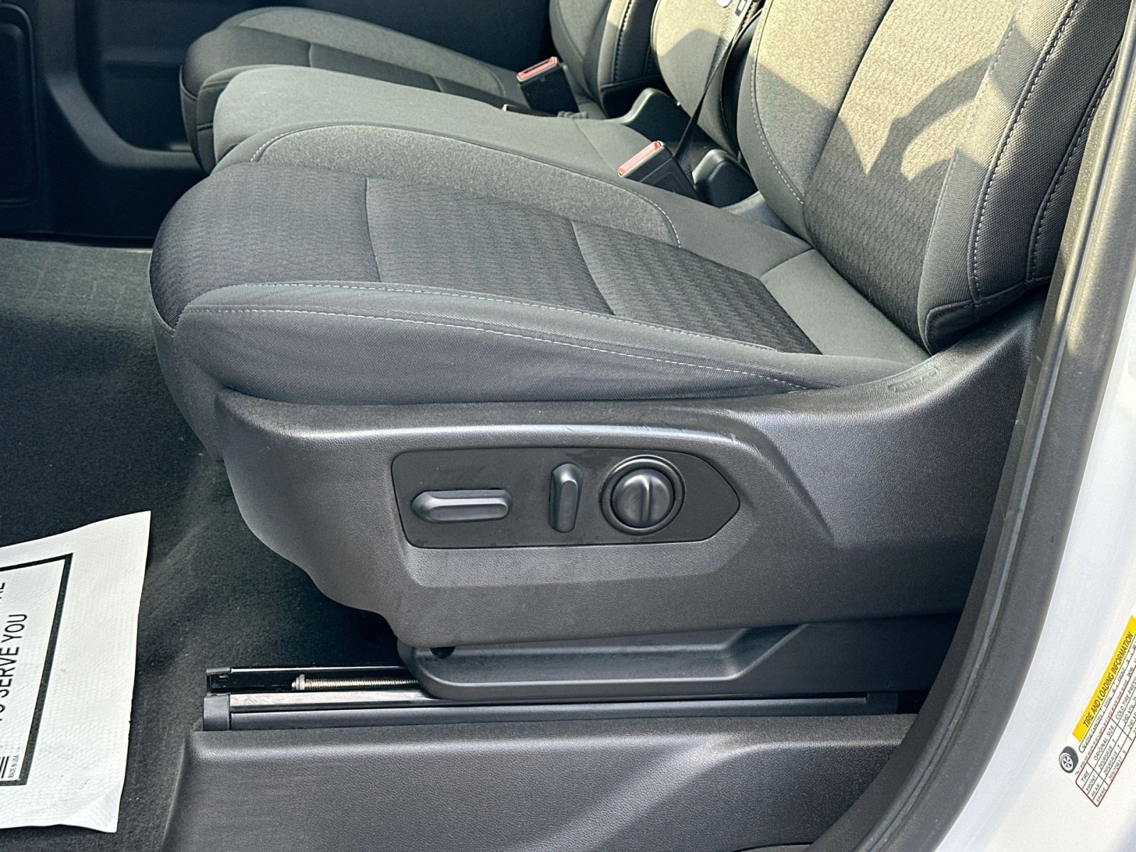 Used 2022 Chevrolet Silverado 1500 LT image 14