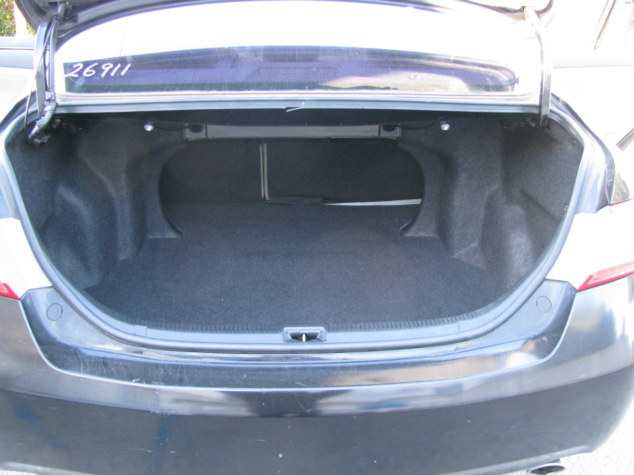 Used 2011 Toyota Camry LE w/ LE Extra-Value Pkg image 7