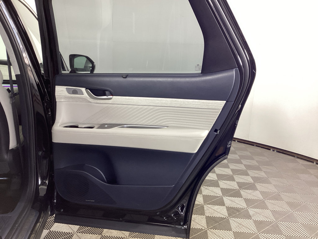 Used 2023 Hyundai Palisade Calligraphy AWD/4WD image 11