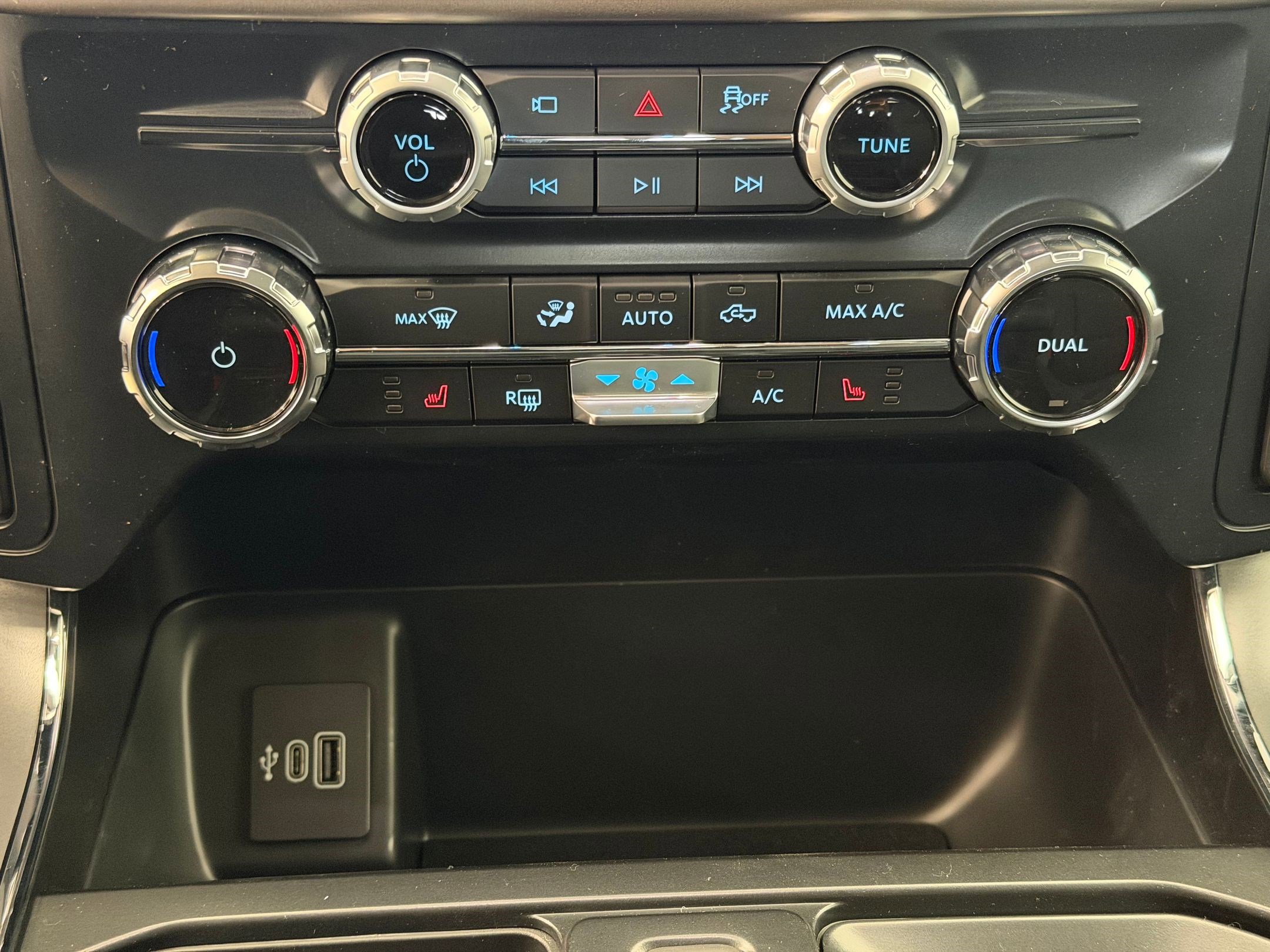 New 2026 Ford F150 XLT w/ Equipment Group 302A MID image 26