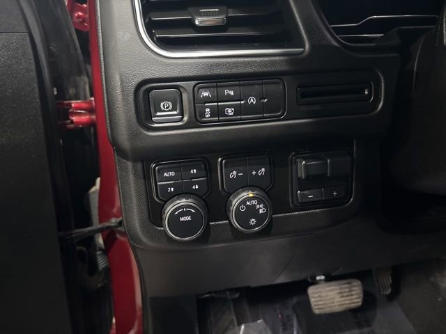 Used 2024 Chevrolet Tahoe RST w/ Luxury Package image 15