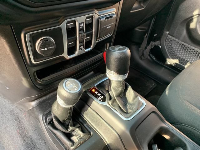 Used 2022 Jeep Wrangler Unlimited Sport AWD/4WD image 21