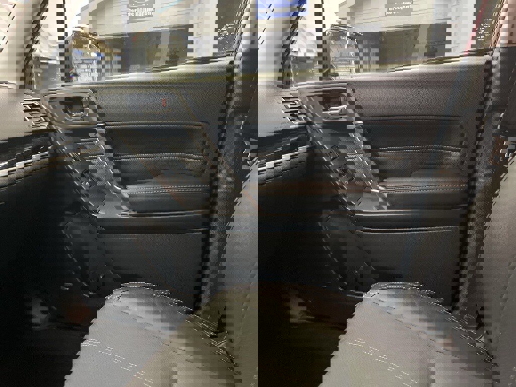 Used 2017 Subaru Forester 2.5i Touring image 15