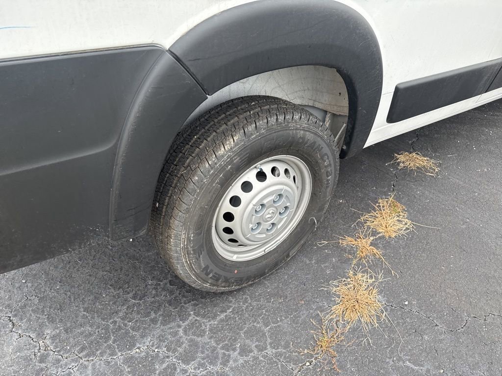Used 2024 RAM ProMaster 2500 image 9