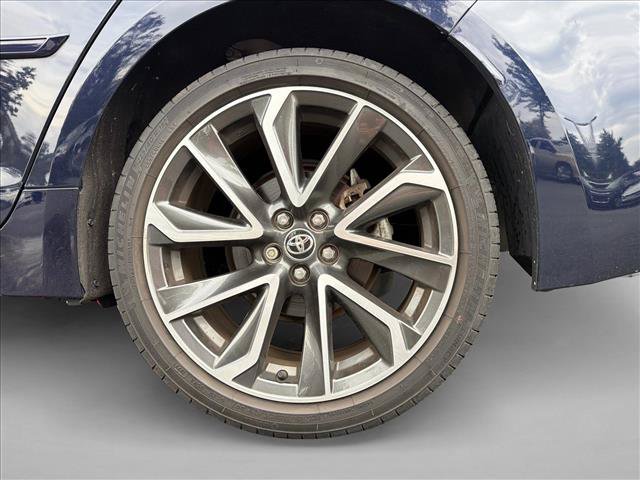 Used 2022 Toyota Corolla SE w/ SE Premium Package FWD image 9