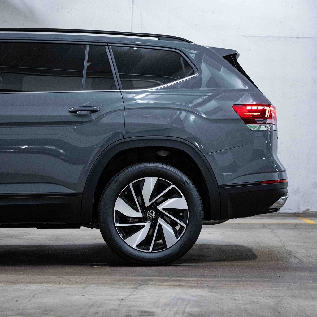 New 2026 Volkswagen Atlas SE image 4