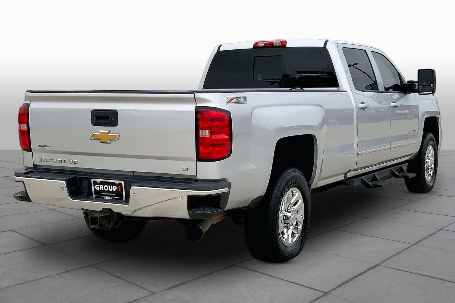 Used 2016 Chevrolet Silverado 3500 LT w/ LT Convenience Package AWD/4WD image 13