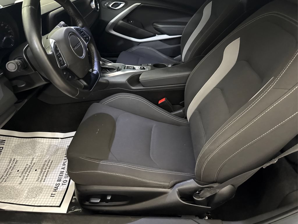 Used 2021 Chevrolet Camaro LT RWD image 28