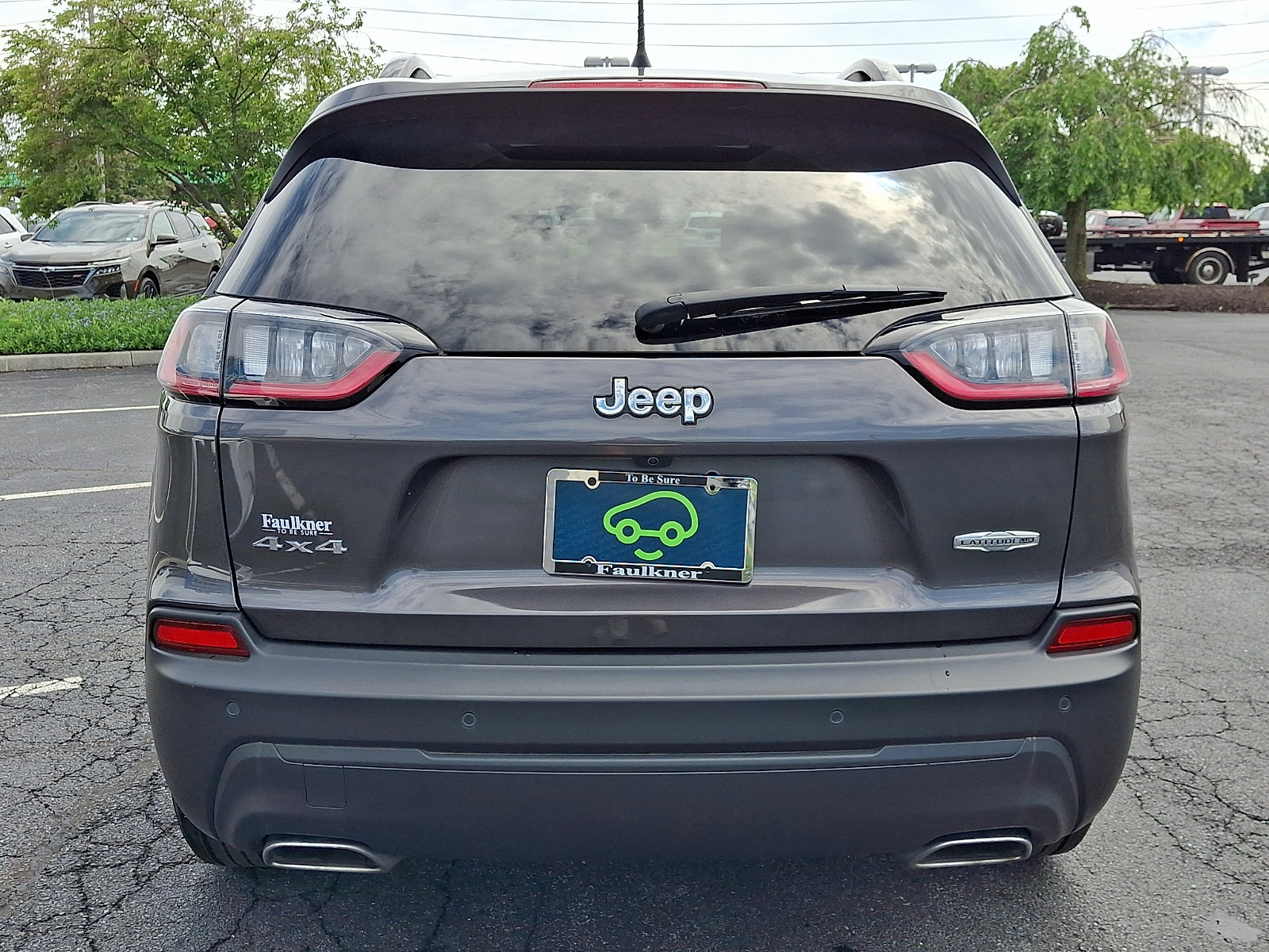 Used 2022 Jeep Cherokee Latitude Lux w/ Sun & Sound Group AWD/4WD image 5