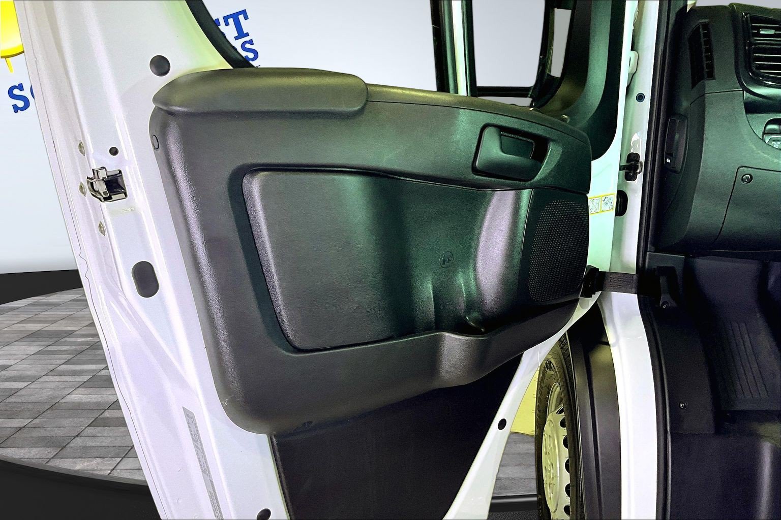 Used 2025 RAM ProMaster 3500 w/ Convenience Group FWD image 21