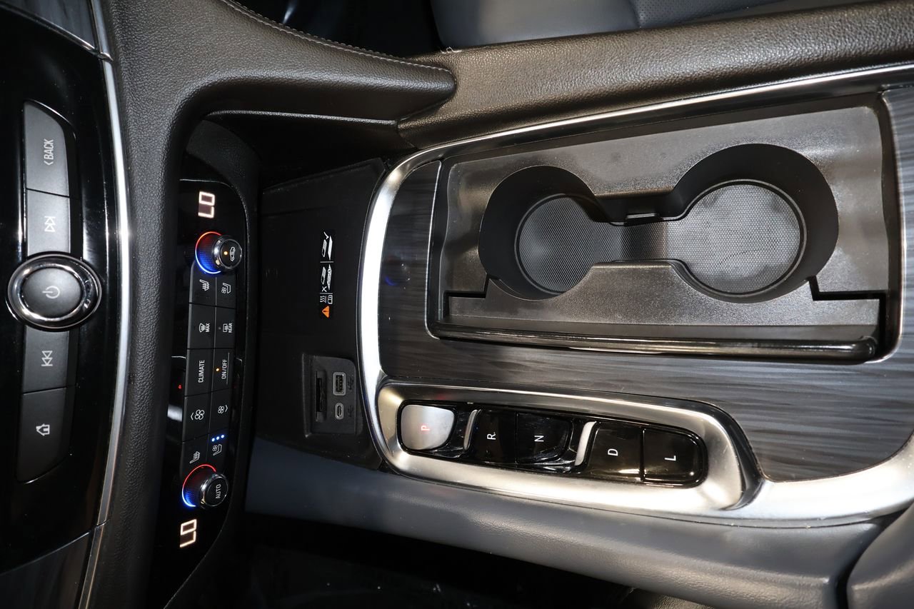 Used 2024 Buick Enclave Premium image 15