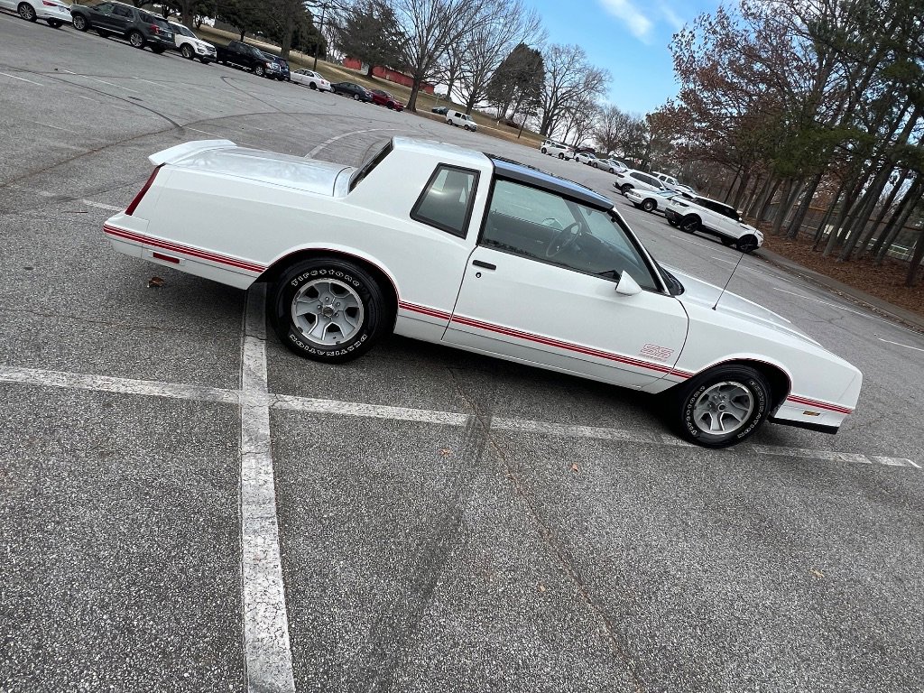 Used 1987 Chevrolet Monte Carlo SS RWD image 3