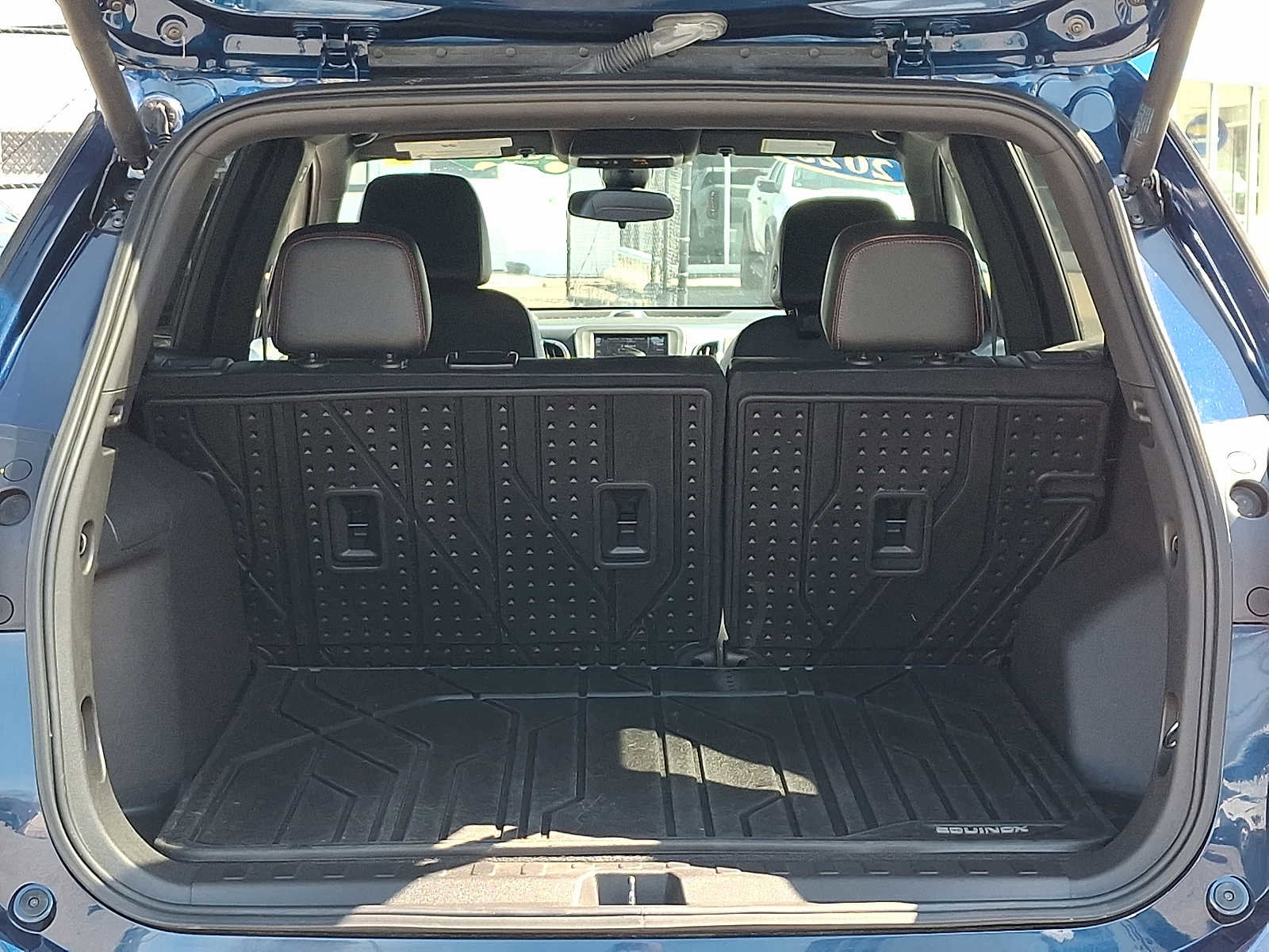 Certified 2023 Chevrolet Equinox RS w/ LPO, Floor Liner Package image 28
