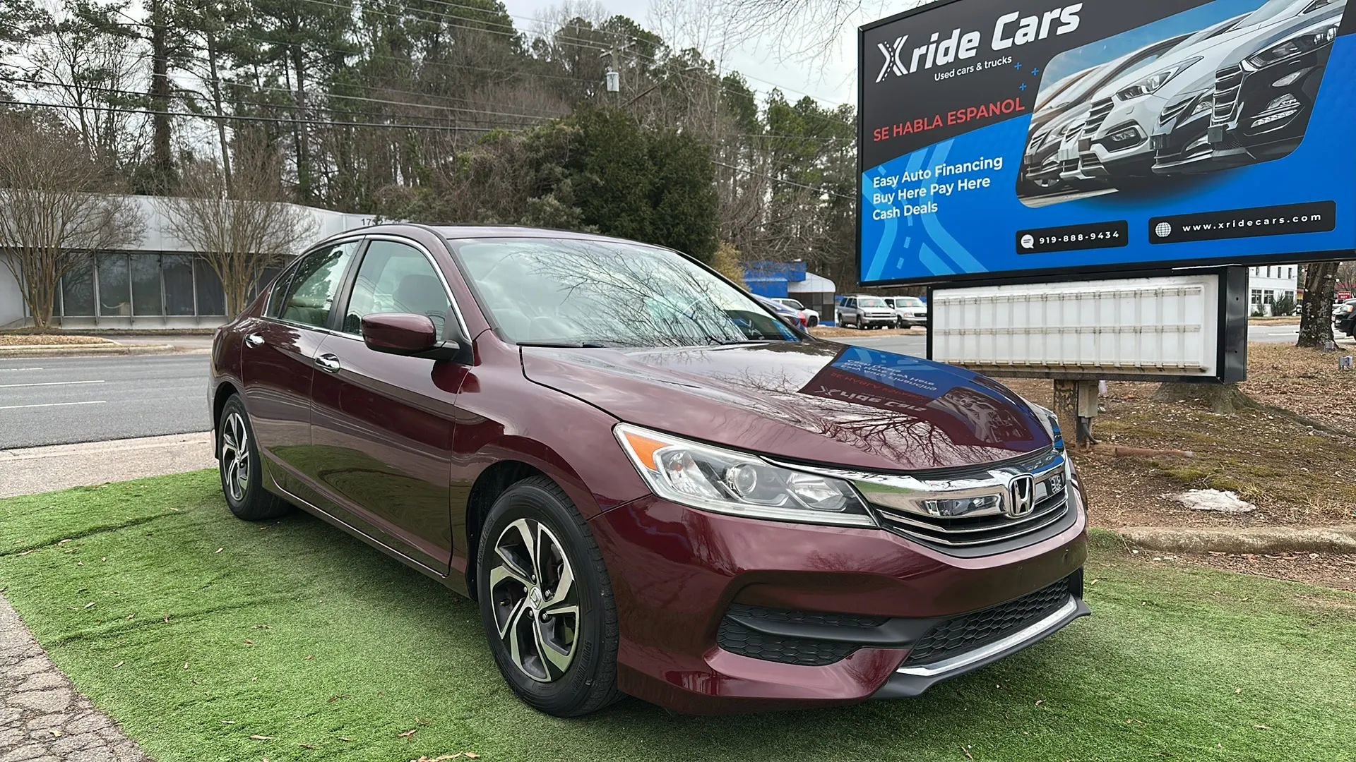 Used 2017 Honda Accord LX image 1