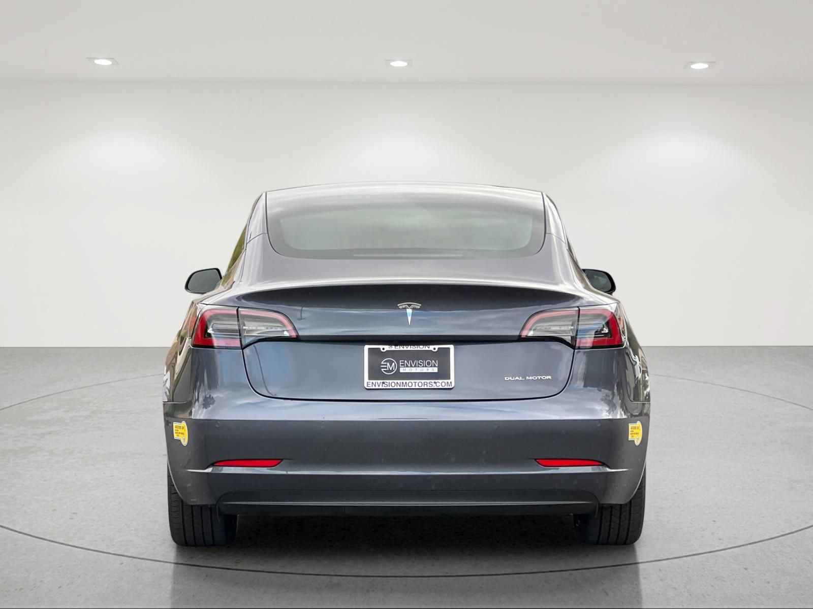 Used 2022 Tesla Model 3 Long Range AWD/4WD image 4