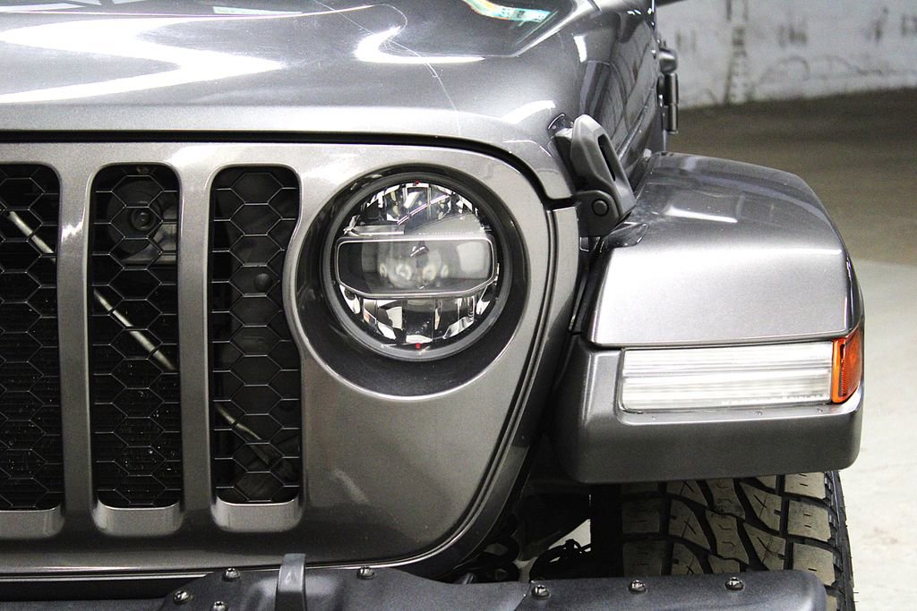 Certified 2021 Jeep Gladiator Sport AWD/4WD image 36